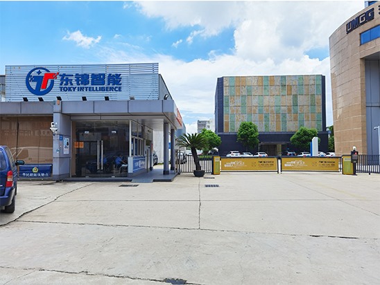 直線(xiàn)滑臺(tái)公司大門(mén)